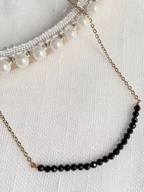 🖤🖤NEW🖤🖤 PRETTY!! Black Spinel Arch Necklace